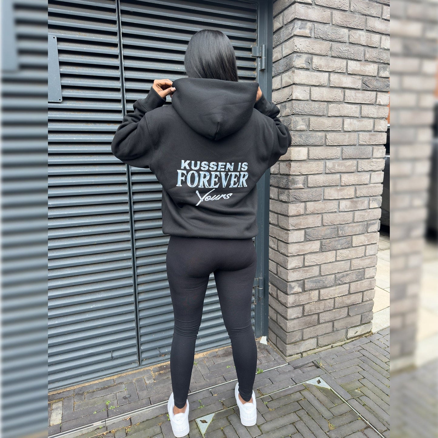 SL FOREVER YOURS HOODIE BLACK